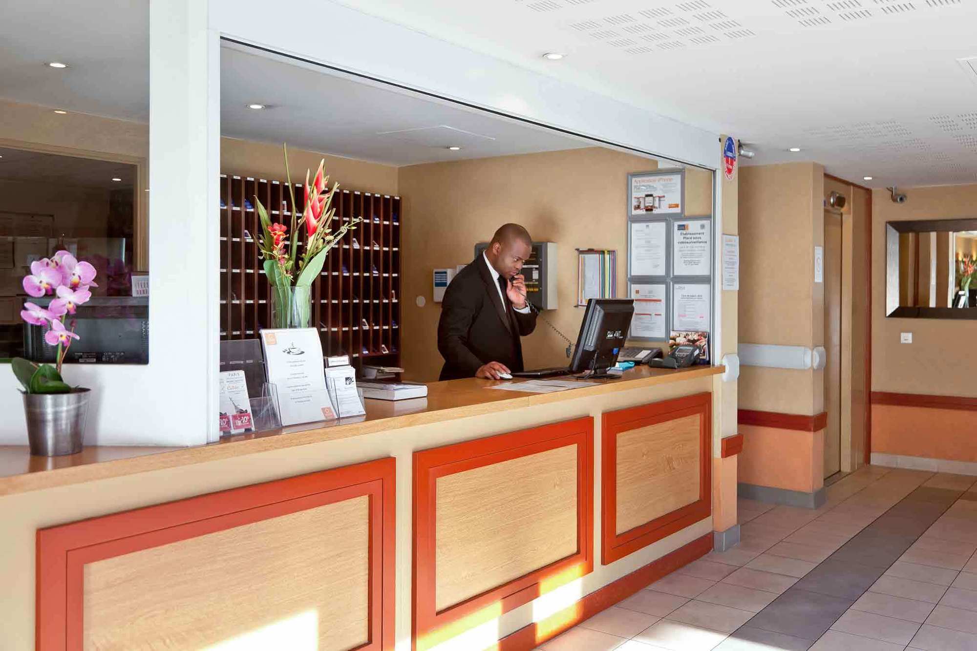 Aparthotel Adagio Access Paris Saint-Denis Pleyel Eksteriør bilde